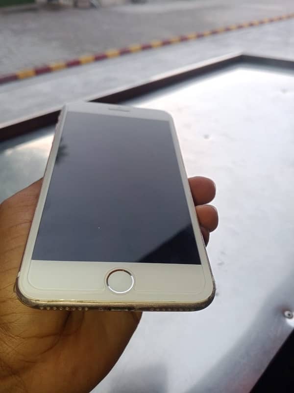 i phone 7 plus 32 gb Pta Aproved pink rose gold clour 2