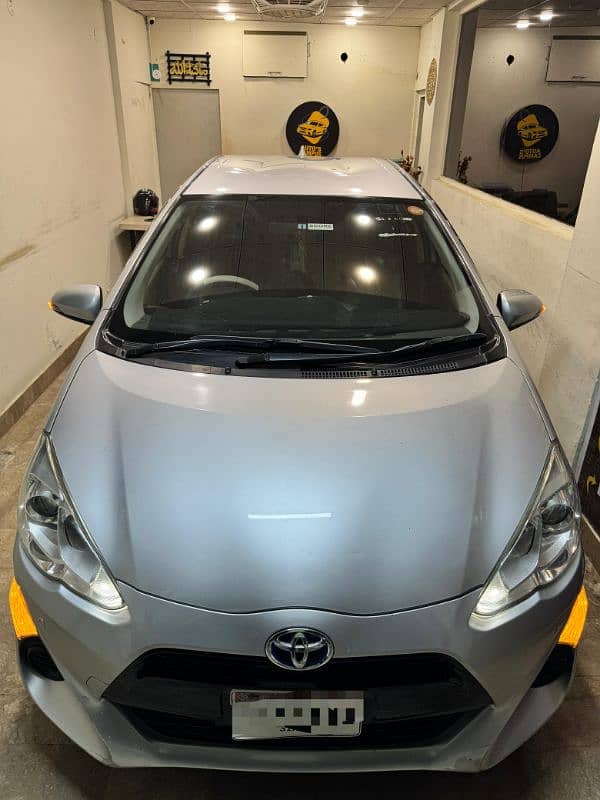 Toyota Aqua 2015 3