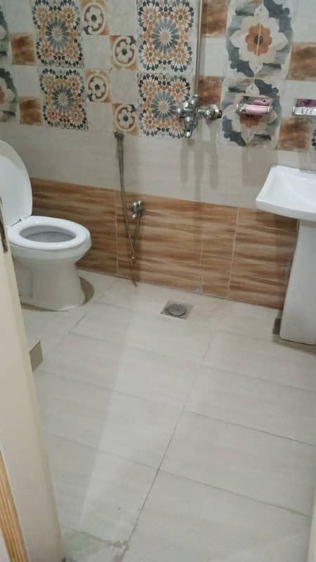 5 Marla Single Storey House For Sale In Block F 1