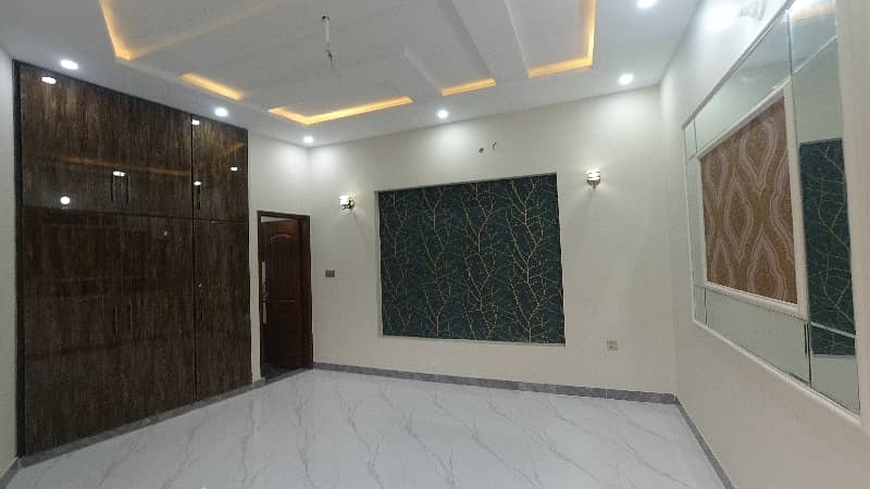 Centrally Located House In Al Hafeez Gardens Is Available For Sale 8