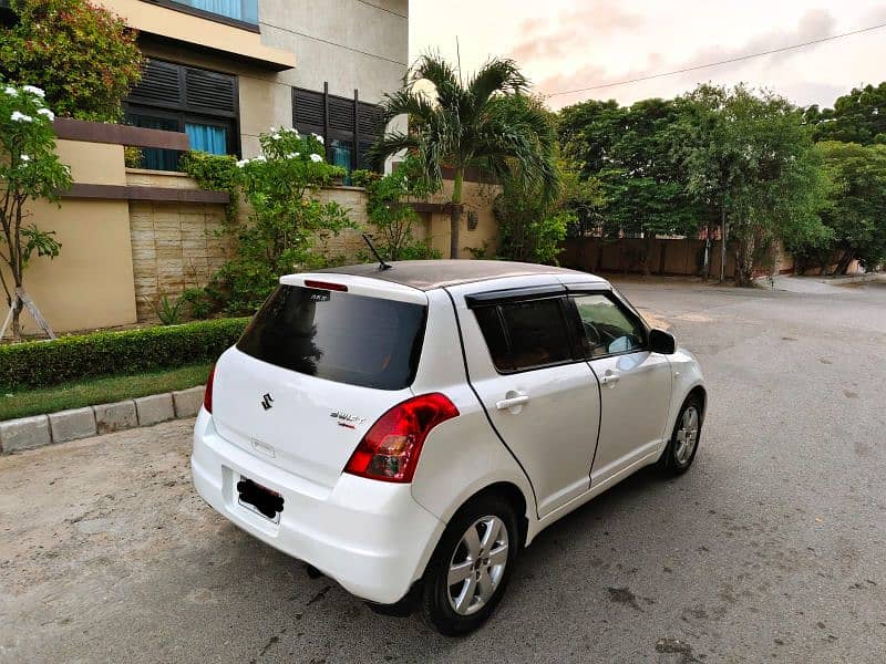 SUZUKI SWIFT DLX NAVIAGATION AUTO 1.3cc MODEL 2018 ORIGINAL WHITE COLR 5