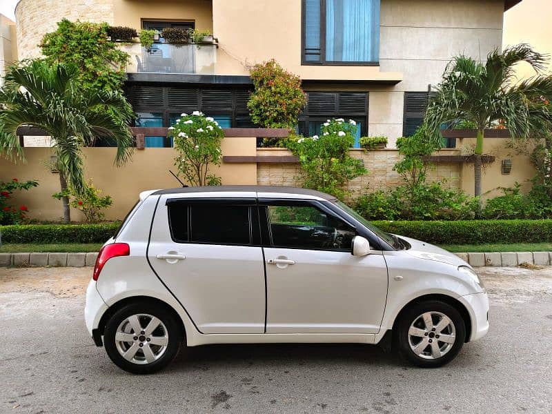 SUZUKI SWIFT DLX NAVIAGATION AUTO 1.3cc MODEL 2018 ORIGINAL WHITE COLR 9