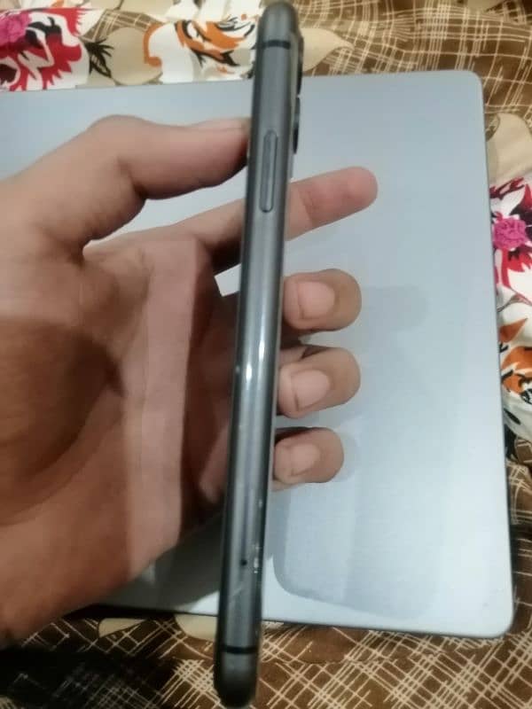 Apple iphone 11 Non pta factory unlocked 4