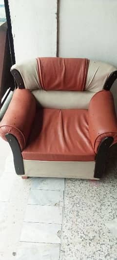 Sofa Set in Good Condition