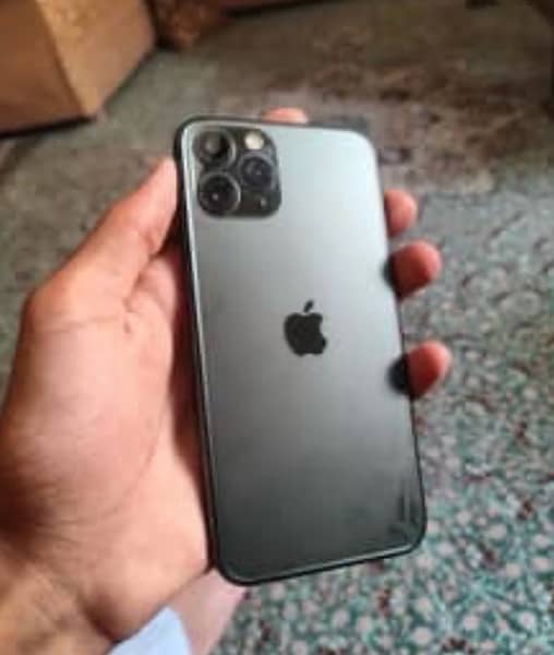 Iphone 11 pro max lush condition 1