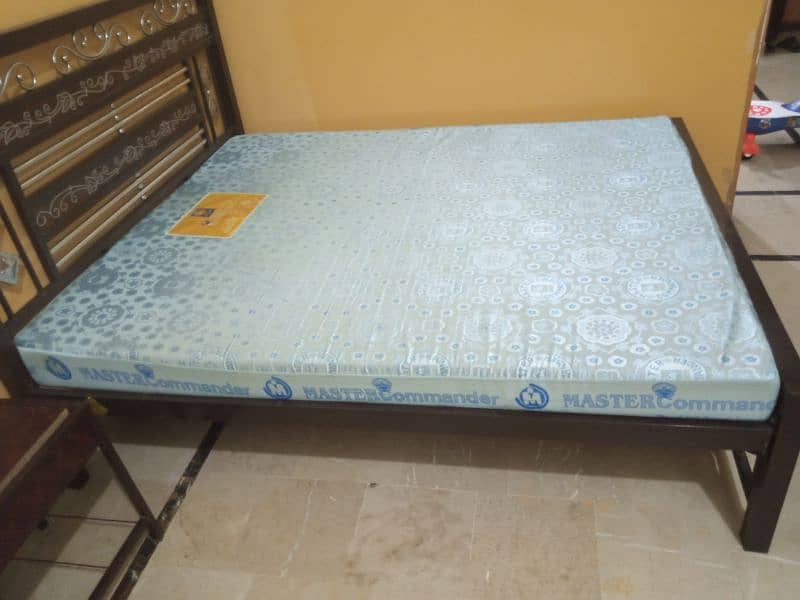 Iron Bed King Size 0