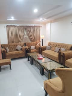 Par Day short time One BeD Room apartment Available for rent in Bahria town phase 4 and 6 empire Heights 2 Family apartment