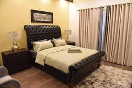 Par Day short time One BeD Room apartment Available for rent in Bahria town phase 4 and 6 empire Heights 2 Family apartment 0