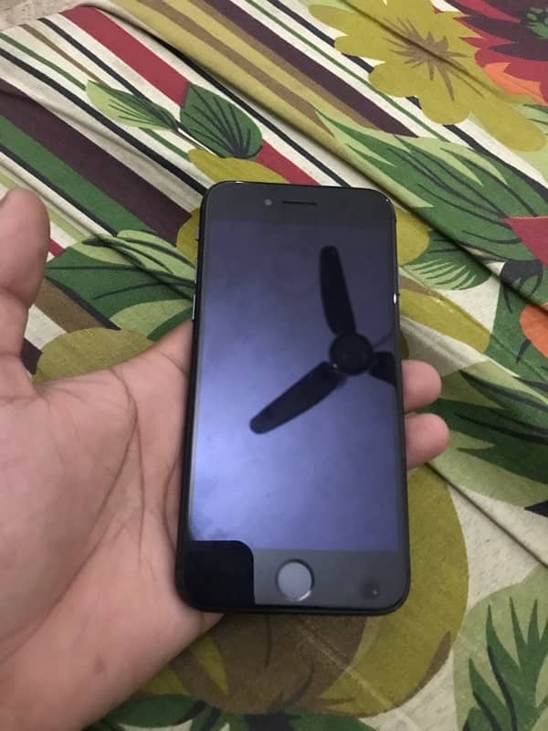 iPhone 8 64gb JV 1