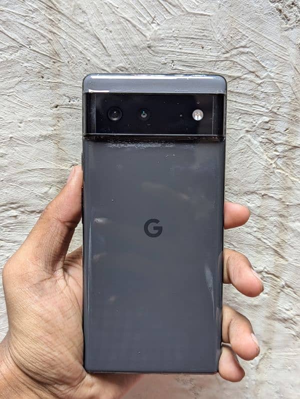 Google Pixel 6 Factory Unlock 8/128 1 month Sim working 9/10 2