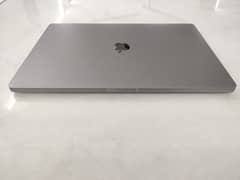 MacBook Pro 2019 8gb graphics card core i7