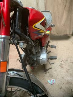 Honda 125 Larkana Number seled engine