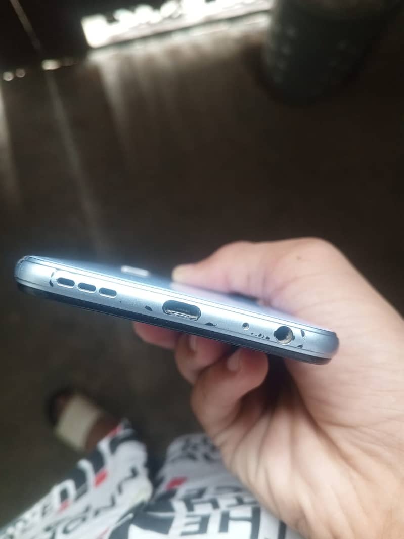 VIVO Y12A 3