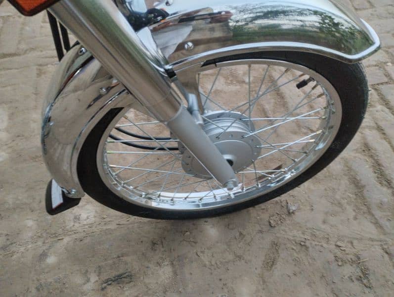 Honda CD 70 bic for sale 25 model 03451400338 03464952094 8