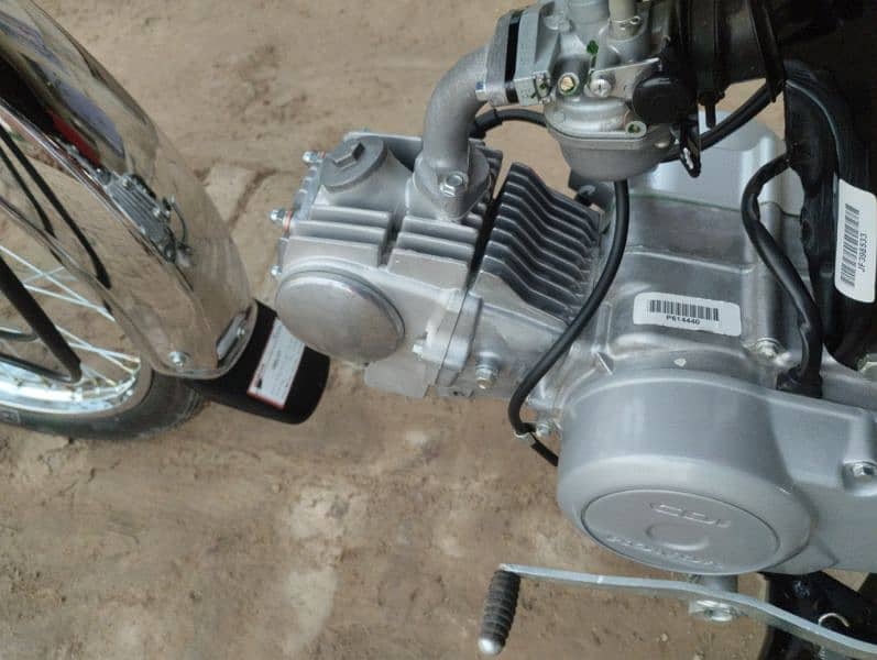 Honda CD 70 bic for sale 25 model 03451400338 03464952094 15