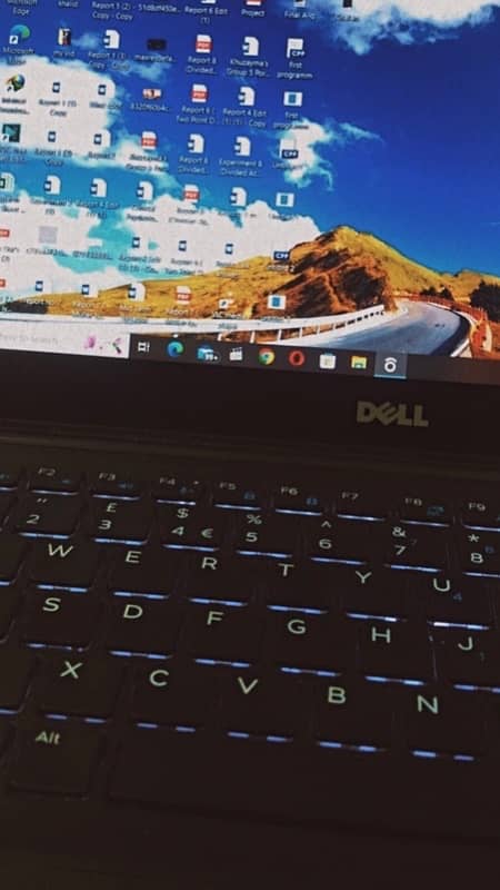 Dell Latitude i7 & 7th Generation Laptop 2