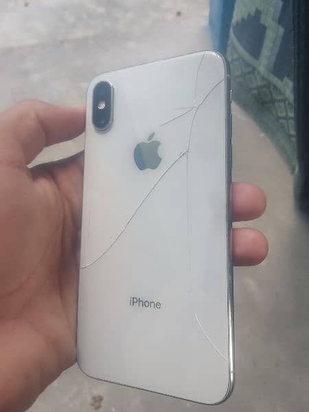 iPhone xs Non PTA 8