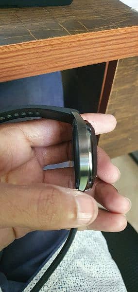 MI Watch ImilLab w12 6