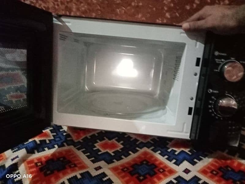 microwave oven 2