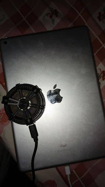 ipad 9th generation 10/10 full box hai 1