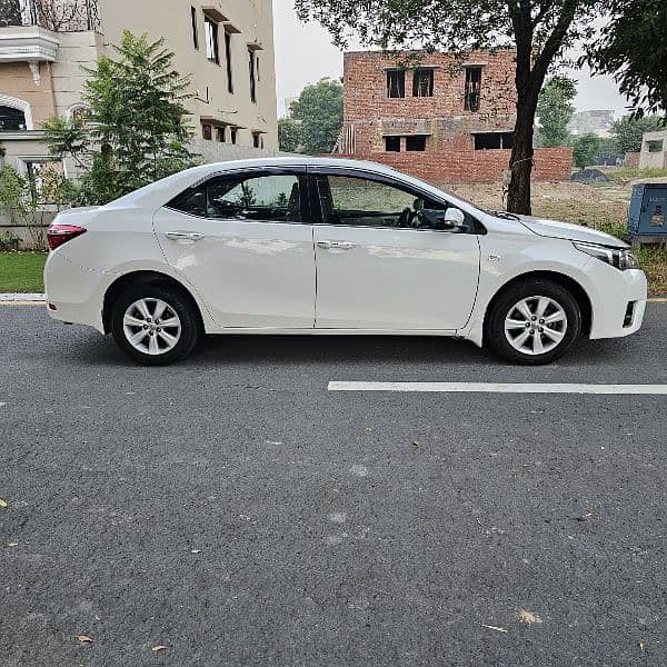 Toyota Corolla Altis Grande CVT-i 1.8 7