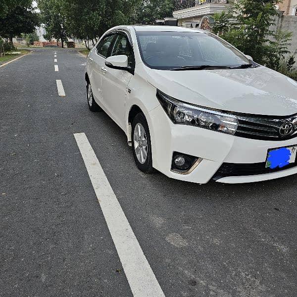 Toyota Corolla Altis Grande CVT-i 1.8 10