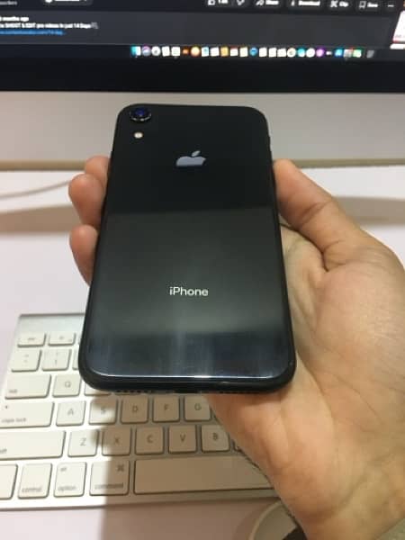 iPhone XR    (jv) 4