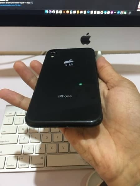 iPhone XR    (jv) 5