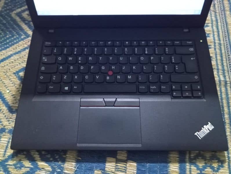 Lenovo Thinkpad core i3 6th gen 6