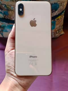 iphone Xs 64 GB PTA approved. not looking for exchanges. only selling