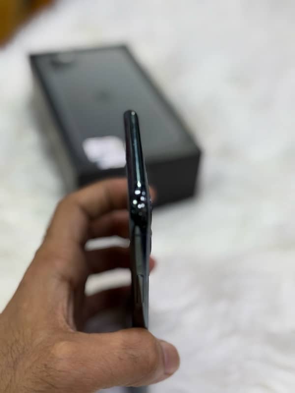 Apple Iphone 11 Pro maxx 256GB HK  Pta Approved 3