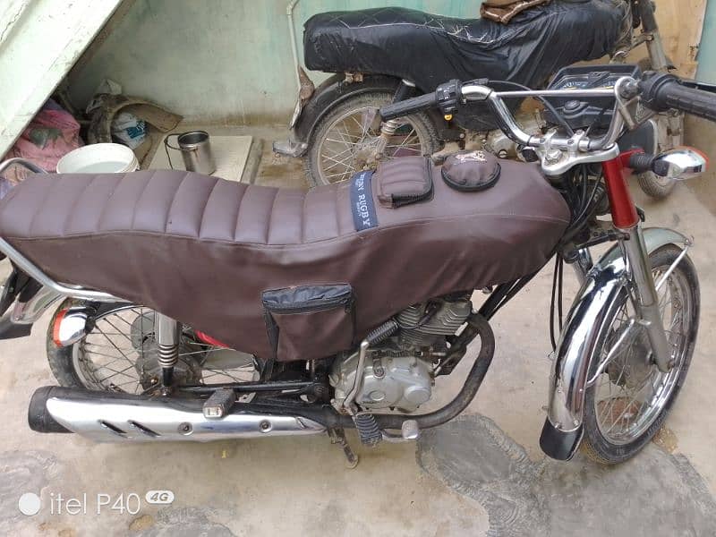 Argent sell Honda 125 9