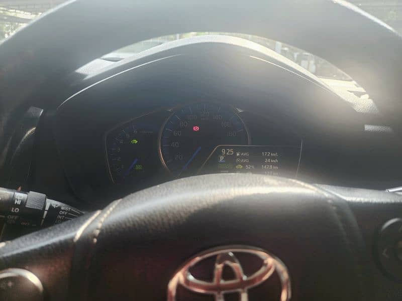 Toyota Corolla Axio 2015 10