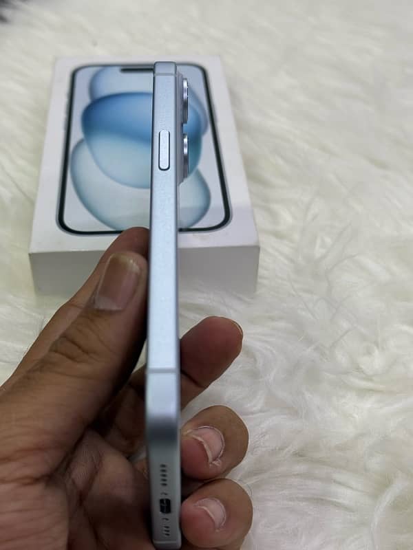 Apple iphone 15 128GB Physical Dual sim 5