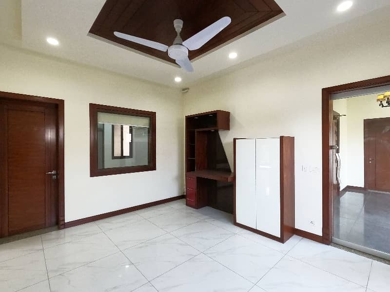 Triple Storey 2 Kanal House Available In Garden Town For Sale 18