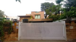 Prime Location 52 Marla Spacious House Is Available In Gulberg 3 Block D1 For Sale 0