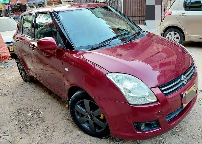 Suzuki Swift 2010 DLX Varient 2