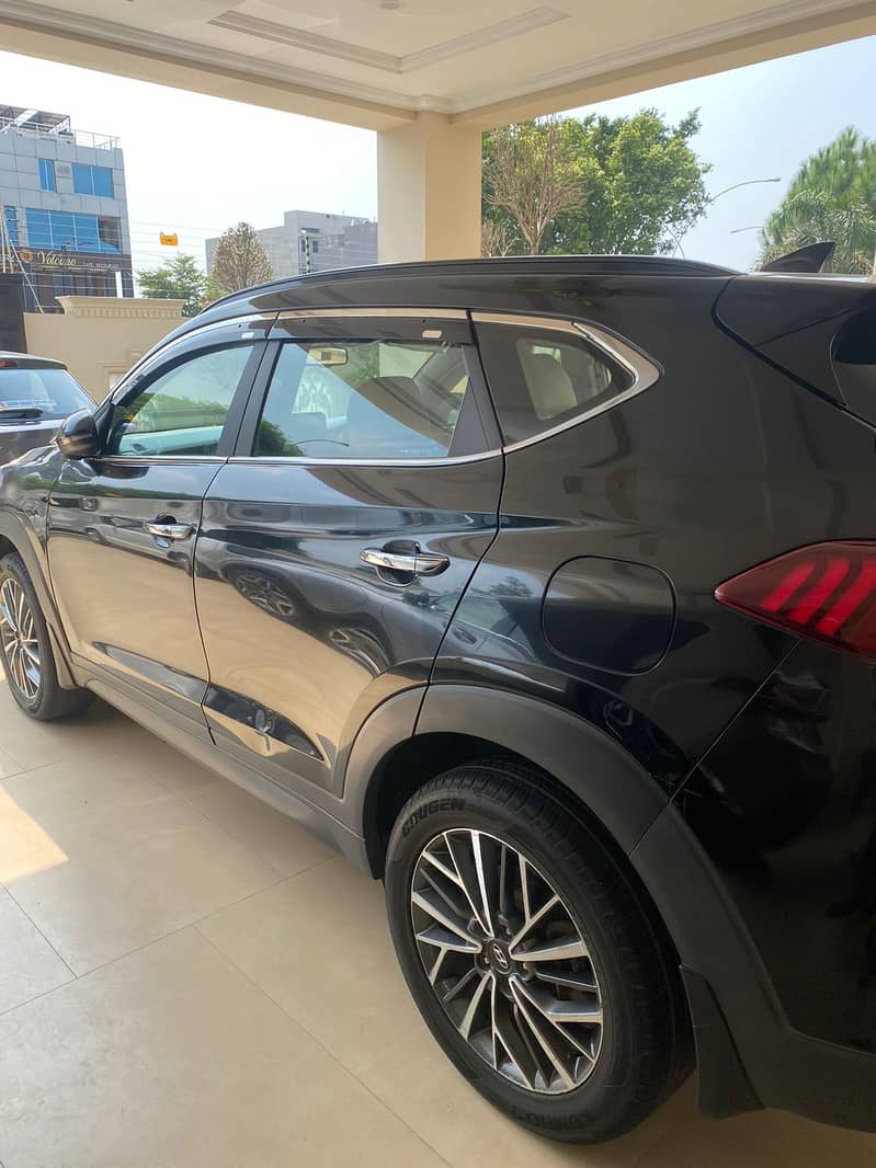 Hyundai Tucson AWD A/T Ultimate 2021 9