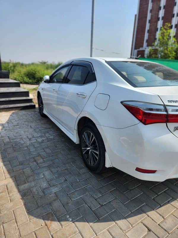 Toyota Altis Grande 2018 genuine 7