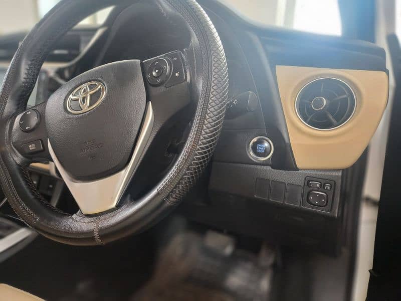 Toyota Altis Grande 2018 genuine 13