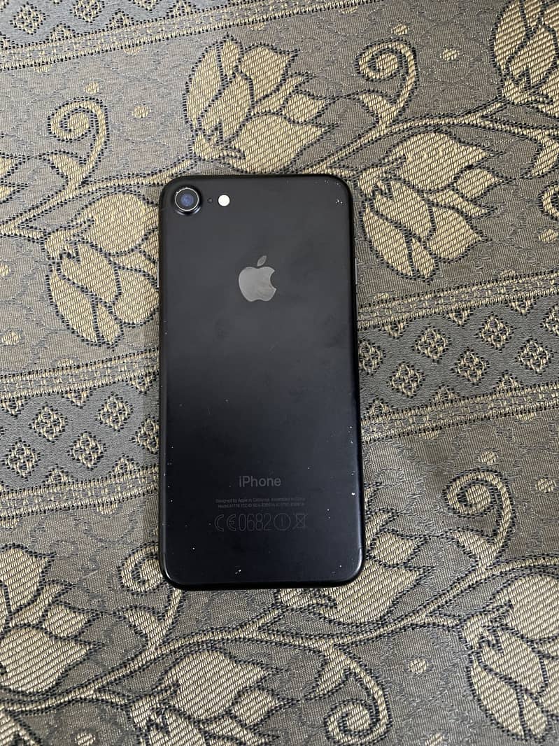 iPhone 7 128gb PTA approved for sale 1