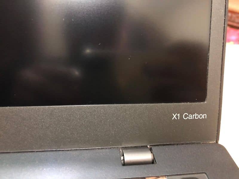 Lenovo X1 Carbon 5