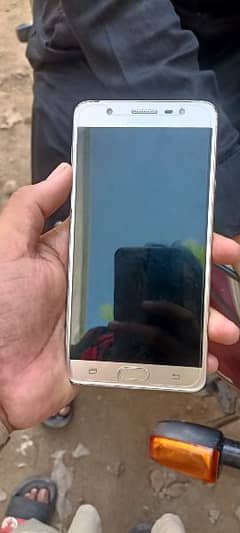 Samsung Galaxy j7 max