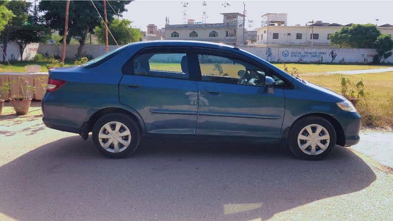 Honda City Vario 2004 better than cultas alto carolla civic mira 1