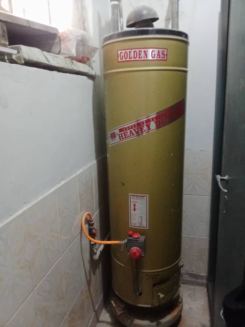 Gas Gyser in good condition (Contact 0321-2679931) 1