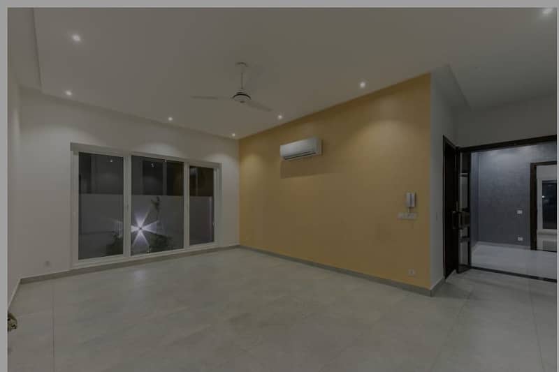 12 MARLA APARTMENT FOR SALE 4