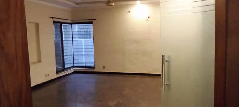 Good 20 Marla House For Rent In DHA Phase 3 3