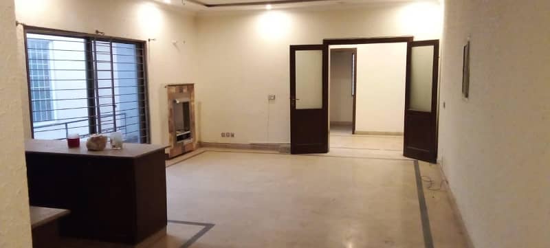 Good 20 Marla House For Rent In DHA Phase 3 21