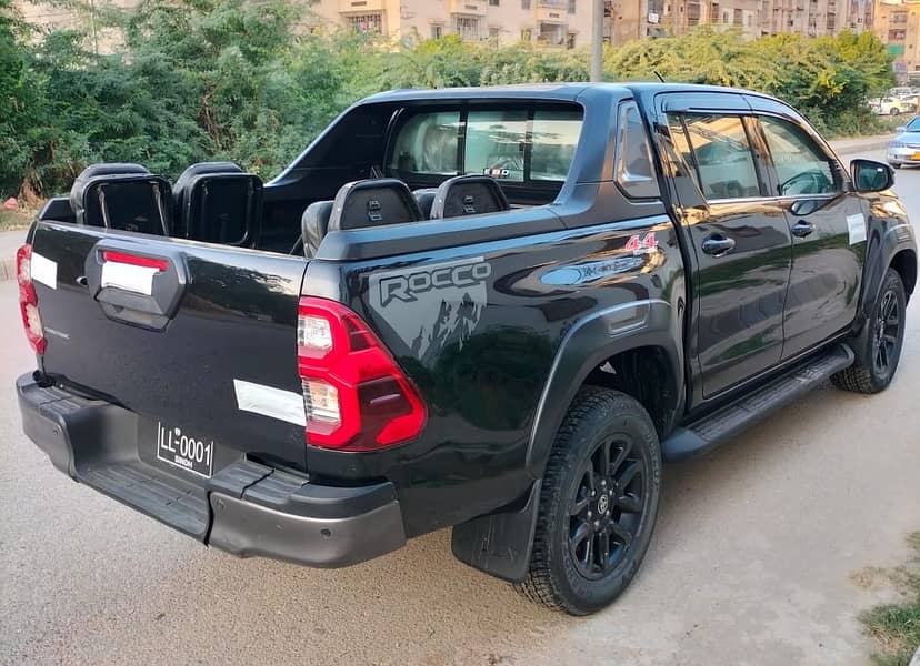 Toyota Hilux 2022 Rocco 4