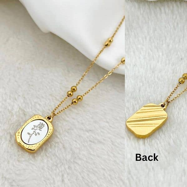 1 caret gold plated pendent 1